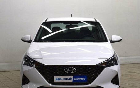 Hyundai Solaris II рестайлинг, 2021 год, 2 355 000 рублей, 2 фотография