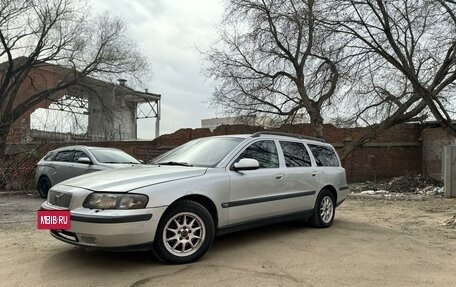 Volvo V70 III рестайлинг, 2000 год, 400 000 рублей, 2 фотография