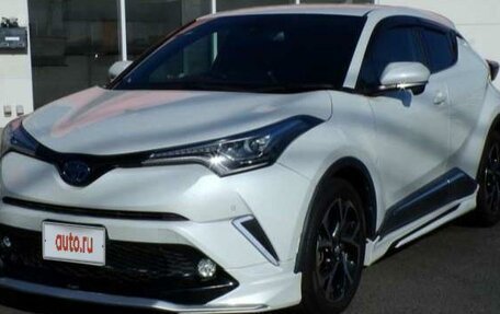 Toyota C-HR I рестайлинг, 2017 год, 1 750 000 рублей, 2 фотография