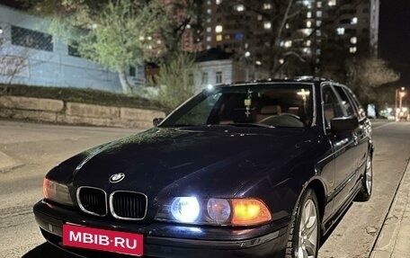 BMW 5 серия, 2000 год, 550 000 рублей, 3 фотография