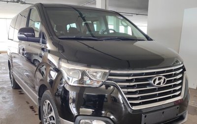 Hyundai Grand Starex Grand Starex I рестайлинг 2, 2018 год, 3 999 000 рублей, 1 фотография