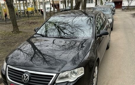 Volkswagen Passat B6, 2010 год, 745 000 рублей, 1 фотография
