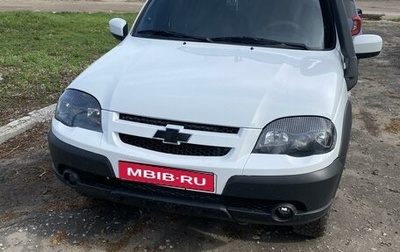 Chevrolet Niva I рестайлинг, 2018 год, 885 000 рублей, 1 фотография