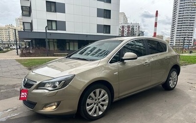 Opel Astra J, 2010 год, 770 000 рублей, 1 фотография