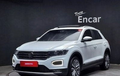 Volkswagen T-Roc I, 2021 год, 1 900 000 рублей, 1 фотография
