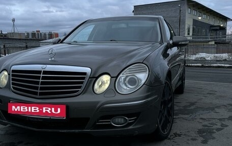 Mercedes-Benz E-Класс, 2008 год, 950 000 рублей, 13 фотография