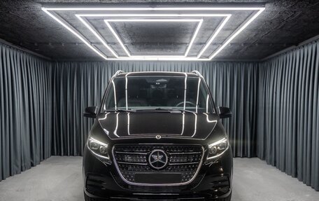 Mercedes-Benz V-Класс, 2024 год, 20 390 000 рублей, 2 фотография