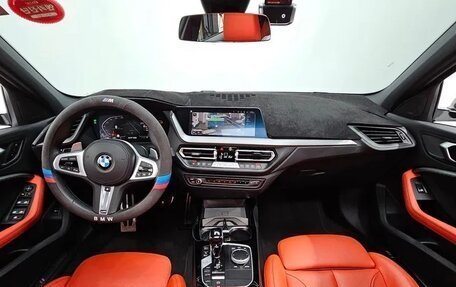 BMW 1 серия, 2021 год, 2 500 000 рублей, 7 фотография