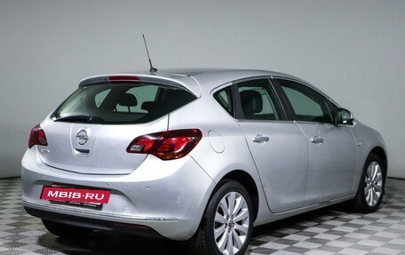 Opel Astra J, 2013 год, 1 080 000 рублей, 5 фотография