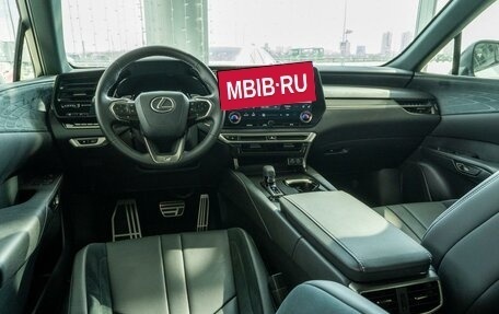 Lexus RX IV рестайлинг, 2022 год, 10 500 000 рублей, 6 фотография