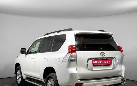 Toyota Land Cruiser Prado 150 рестайлинг 2, 2012 год, 3 300 000 рублей, 7 фотография