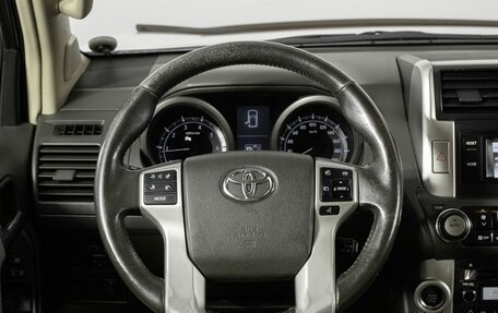Toyota Land Cruiser Prado 150 рестайлинг 2, 2012 год, 3 300 000 рублей, 13 фотография