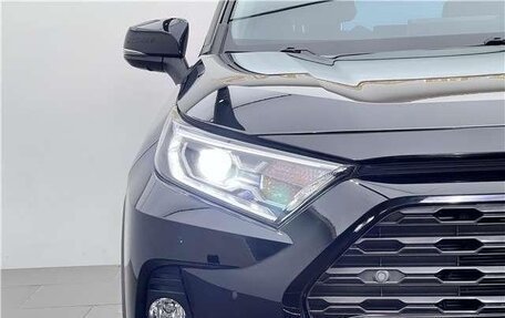 Toyota RAV4, 2021 год, 2 960 000 рублей, 4 фотография