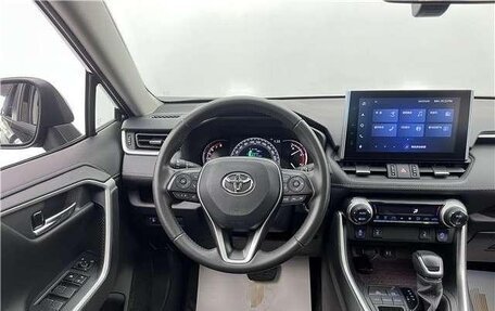 Toyota RAV4, 2021 год, 2 960 000 рублей, 8 фотография