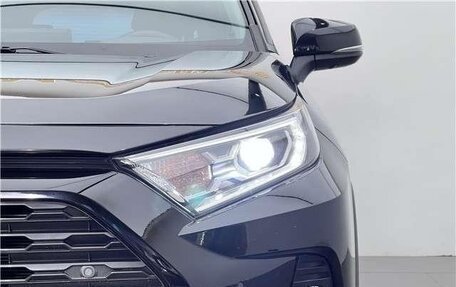 Toyota RAV4, 2021 год, 2 960 000 рублей, 6 фотография