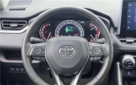 Toyota RAV4, 2021 год, 2 960 000 рублей, 9 фотография