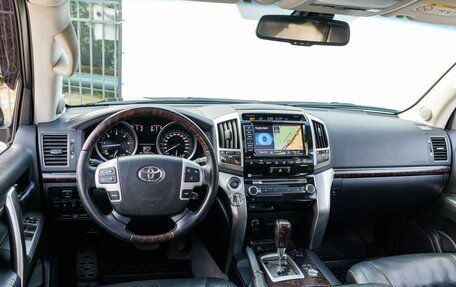 Toyota Land Cruiser 200, 2015 год, 5 349 000 рублей, 13 фотография