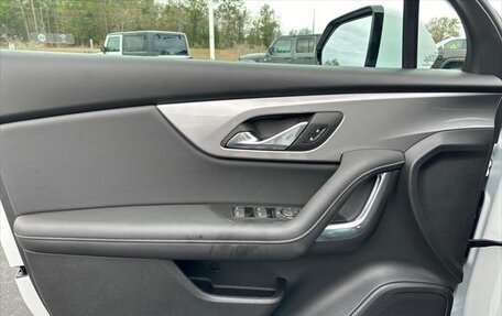 Chevrolet Blazer III, 2024 год, 7 800 000 рублей, 5 фотография