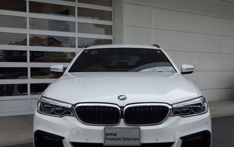BMW 5 серия, 2020 год, 2 987 300 рублей, 2 фотография