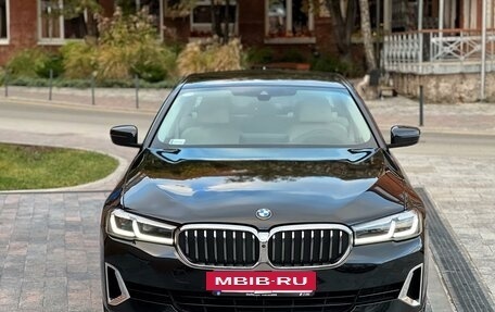 BMW 5 серия, 2020 год, 5 190 000 рублей, 2 фотография