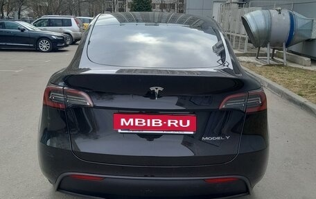 Tesla Model Y I, 2023 год, 5 300 000 рублей, 4 фотография