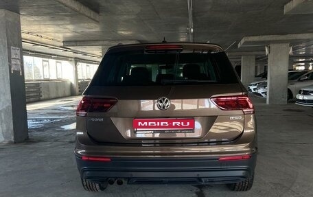Volkswagen Tiguan II, 2018 год, 2 650 000 рублей, 4 фотография