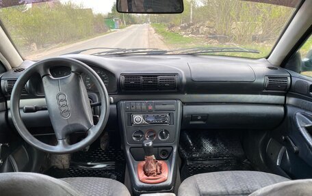 Audi A4, 1995 год, 184 000 рублей, 2 фотография