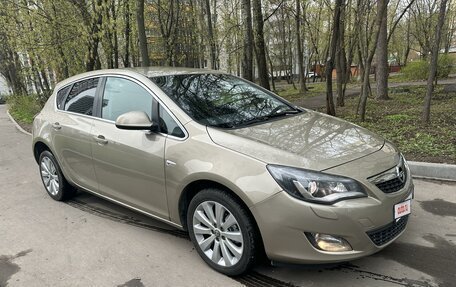Opel Astra J, 2010 год, 770 000 рублей, 4 фотография