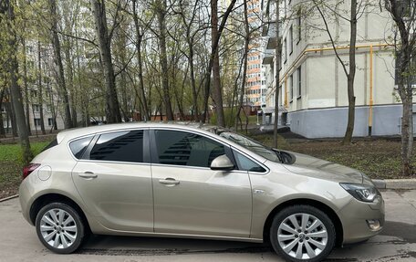 Opel Astra J, 2010 год, 770 000 рублей, 5 фотография