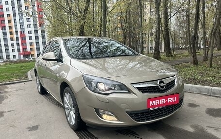 Opel Astra J, 2010 год, 770 000 рублей, 3 фотография