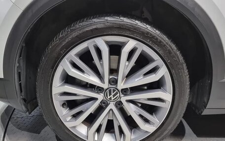 Volkswagen T-Roc I, 2021 год, 1 900 000 рублей, 5 фотография