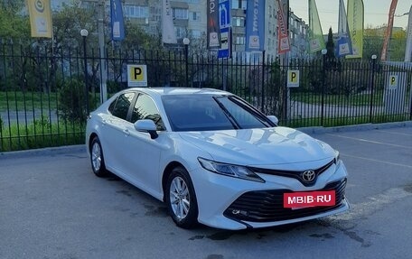 Toyota Camry, 2018 год, 2 900 000 рублей, 3 фотография