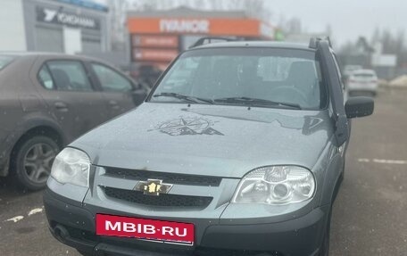 Chevrolet Niva I рестайлинг, 2016 год, 680 000 рублей, 3 фотография