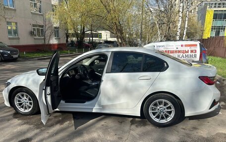 BMW 3 серия, 2019 год, 3 300 000 рублей, 4 фотография