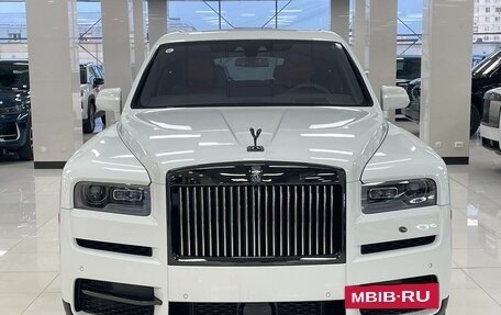Rolls-Royce Cullinan, 2023 год, 73 000 000 рублей, 5 фотография