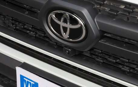 Toyota RAV4, 2024 год, 3 750 000 рублей, 10 фотография