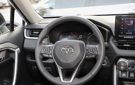 Toyota RAV4, 2024 год, 3 750 000 рублей, 14 фотография