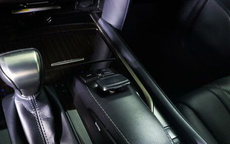 Lexus LX III, 2020 год, 19 000 000 рублей, 20 фотография