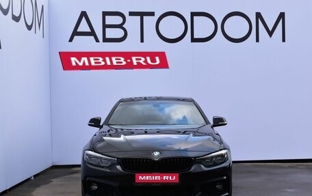 BMW 4 серия, 2018 год, 3 600 000 рублей, 3 фотография