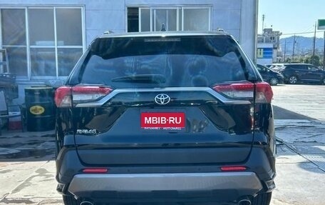 Toyota RAV4, 2019 год, 2 200 001 рублей, 4 фотография