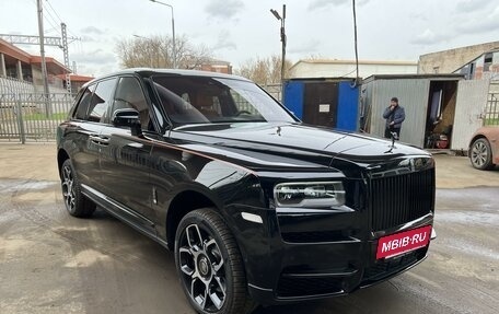 Rolls-Royce Cullinan, 2022 год, 74 100 000 рублей, 3 фотография