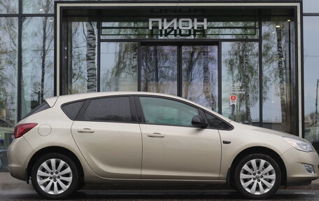Opel Astra J, 2011 год, 795 000 рублей, 4 фотография