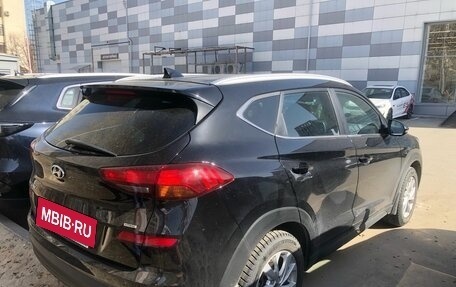 Hyundai Tucson III, 2018 год, 2 025 000 рублей, 2 фотография