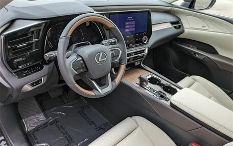 Lexus RX IV рестайлинг, 2024 год, 11 360 000 рублей, 16 фотография