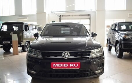 Volkswagen Tiguan II, 2020 год, 2 370 000 рублей, 2 фотография
