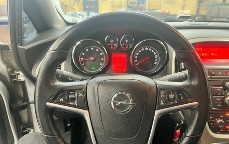 Opel Astra J, 2011 год, 730 000 рублей, 3 фотография