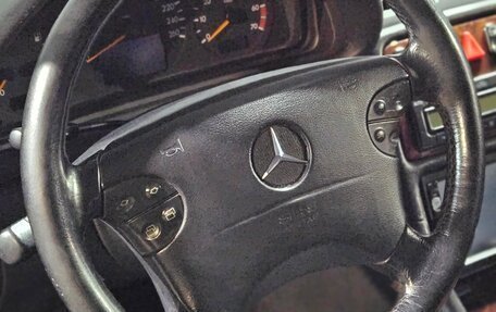 Mercedes-Benz CLK-Класс, 2000 год, 900 000 рублей, 6 фотография