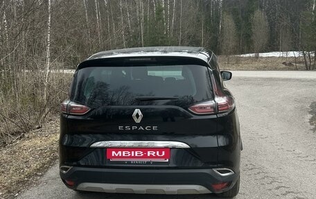 Renault Espace V рестайлинг, 2018 год, 1 950 000 рублей, 2 фотография