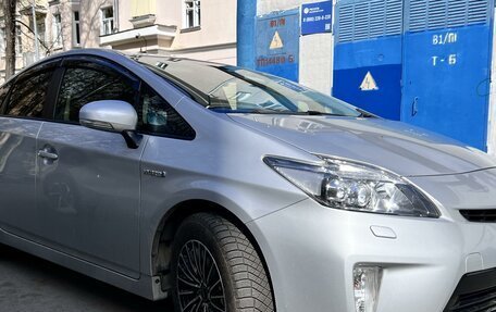 Toyota Prius, 2014 год, 1 640 000 рублей, 2 фотография