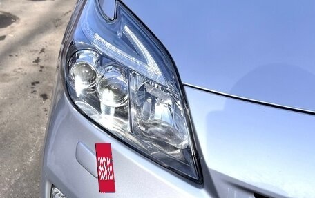 Toyota Prius, 2014 год, 1 640 000 рублей, 10 фотография